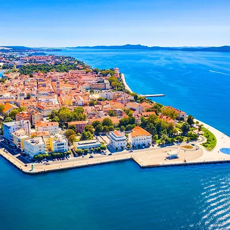 Batur Pool Apartman Zára